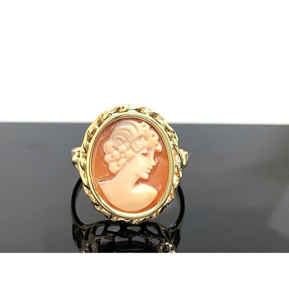 Cameo Cocktail Ring 18k Yellow Gold Estate Jewelry Vintage Women's Size 8 - Picture 1 of 16